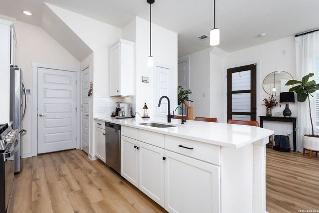 5843 Whitby Unit 3, San Antonio, TX 78240