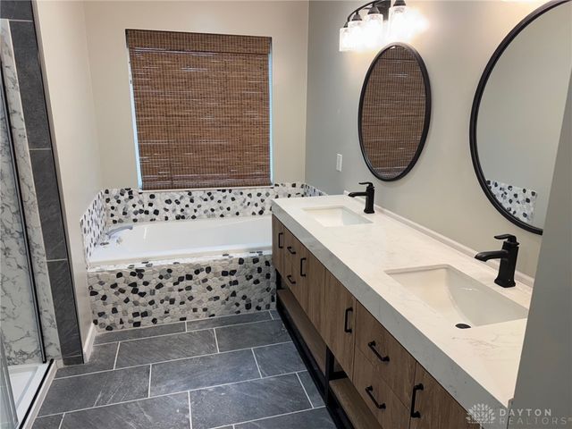 80 Gregg Court, Springboro, OH 45066