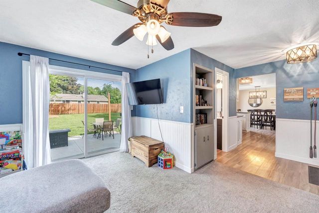 2316 SERENADE LANE, Green Bay, WI 54301