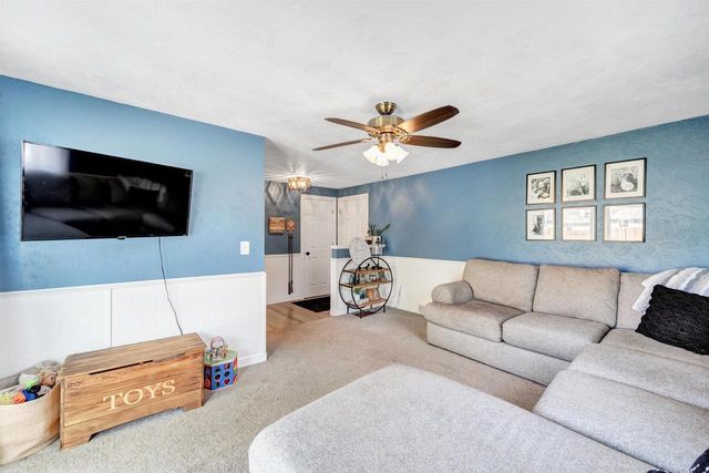 2316 SERENADE LANE, Green Bay, WI 54301