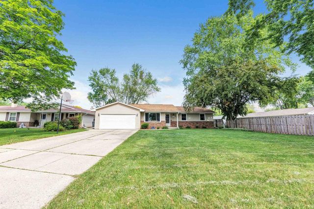 2316 SERENADE LANE, Green Bay, WI 54301