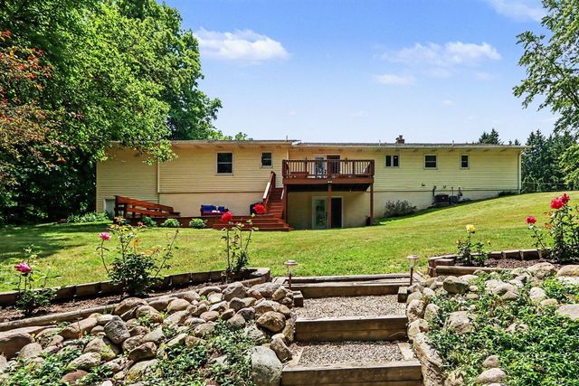 2828 W F Avenue, Kalamazoo, MI 49009