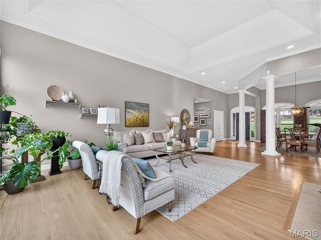 410 Charlemagne Drive, Lake St Louis, MO 63367