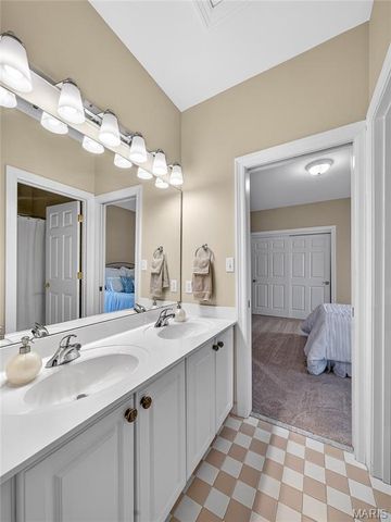 410 Charlemagne Drive, Lake St Louis, MO 63367