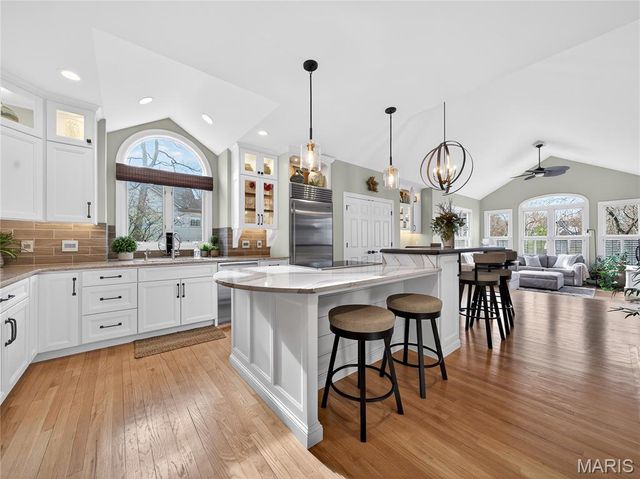 410 Charlemagne Drive, Lake St Louis, MO 63367