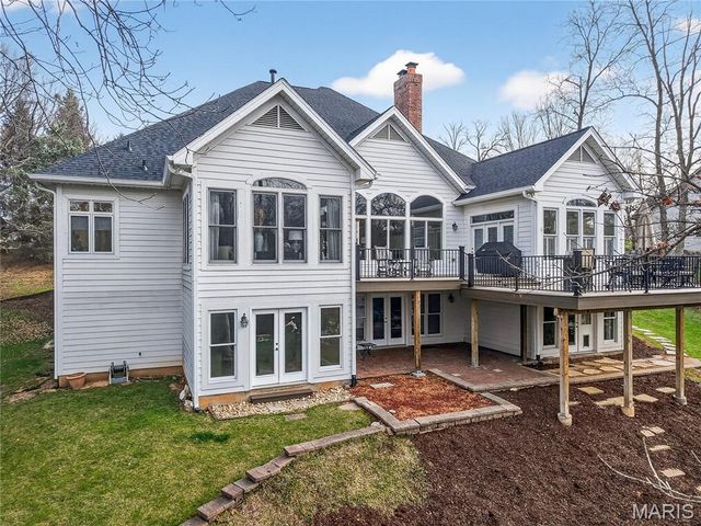 410 Charlemagne Drive, Lake St Louis, MO 63367