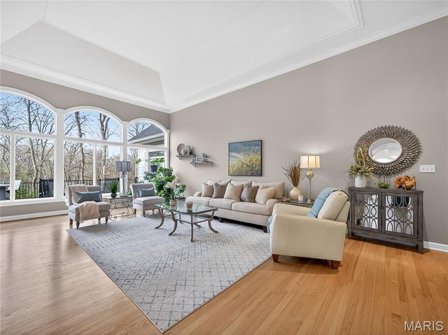 410 Charlemagne Drive, Lake St Louis, MO 63367