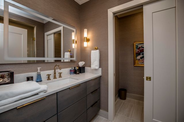 106 W Vine Street 405, Lexington, KY 40507