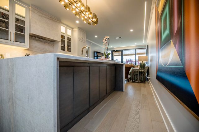 106 W Vine Street 405, Lexington, KY 40507