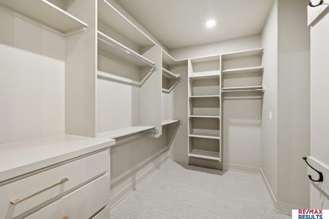 20101 W Street, Omaha, NE 68135