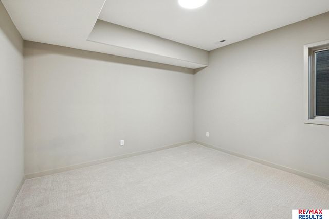 20101 W Street, Omaha, NE 68135