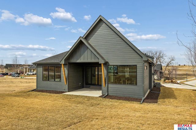 20101 W Street, Omaha, NE 68135