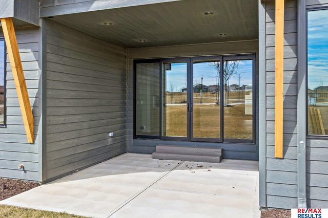 20101 W Street, Omaha, NE 68135