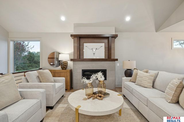 20101 W Street, Omaha, NE 68135