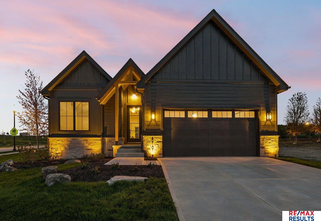 20101 W Street, Omaha, NE 68135