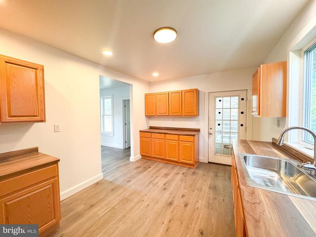 32 S MANN AVE, Yeagertown, PA 17099