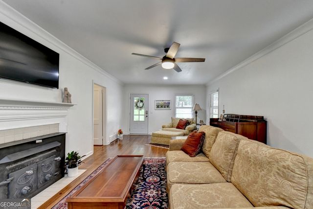307 Pine Circle, Monroe, GA 30655