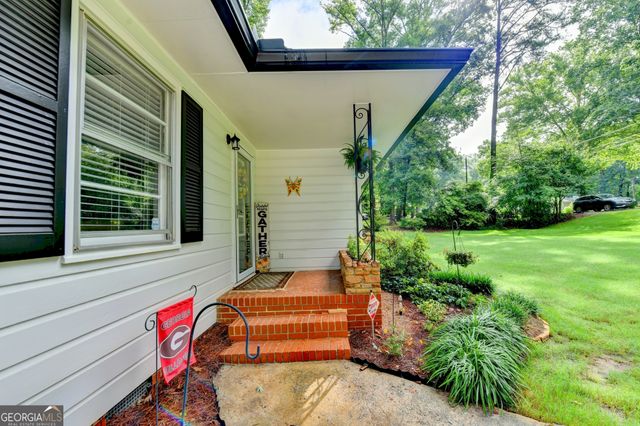 307 Pine Circle, Monroe, GA 30655