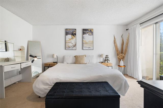 504 ORANGE DRIVE 11, Altamonte Springs, FL 32701