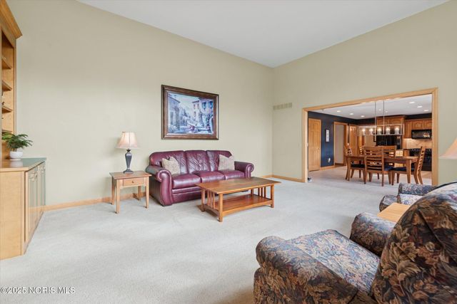 8753 N Stone Mill Road, Sylvania, OH 43560