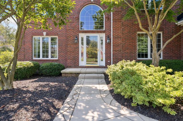 8753 N Stone Mill Road, Sylvania, OH 43560