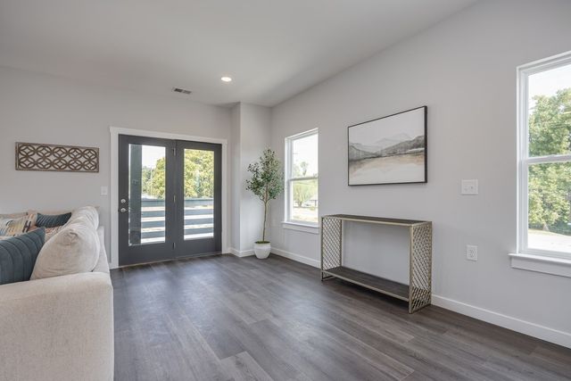 509 Kalman Ln, Madison, TN 37115