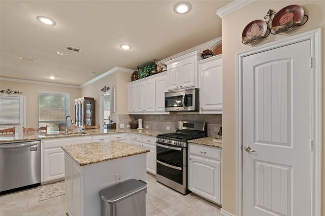 2209 Windhaven Drive, Denton, TX 76210