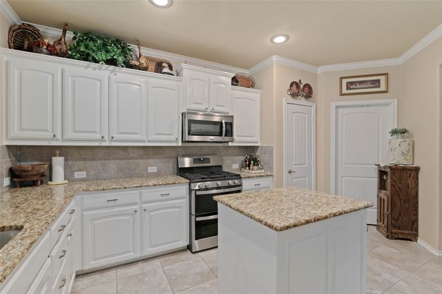 2209 Windhaven Drive, Denton, TX 76210