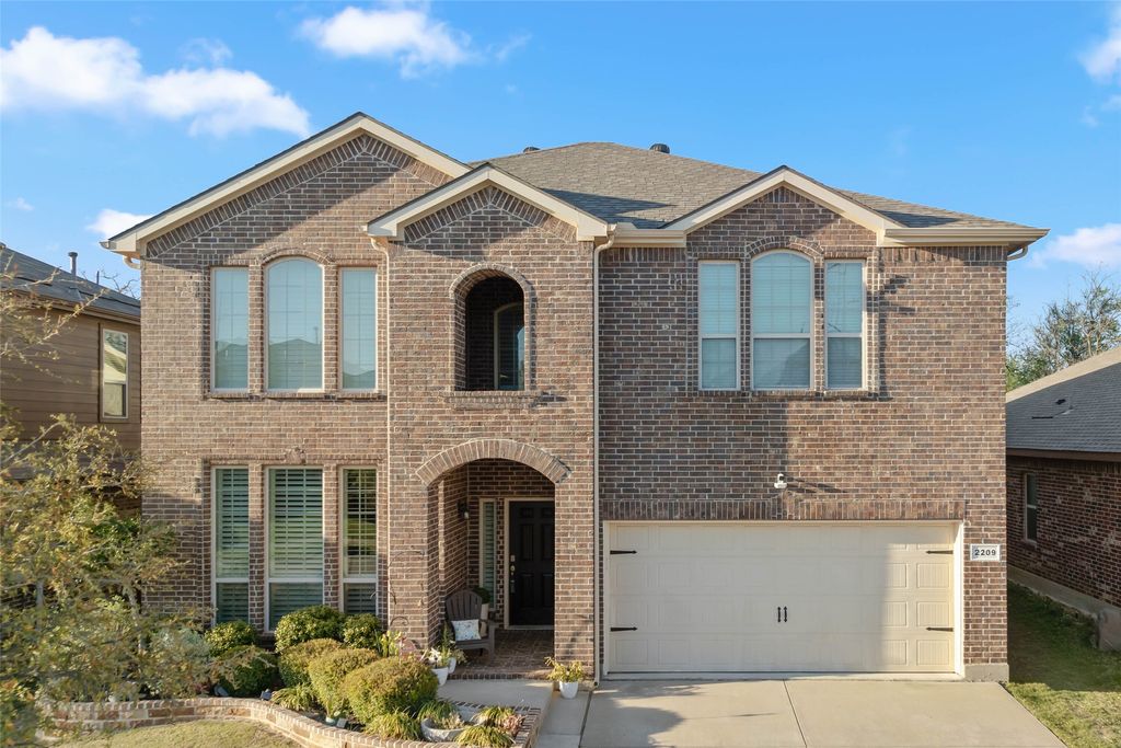 2209 Windhaven Drive, Denton, TX 76210