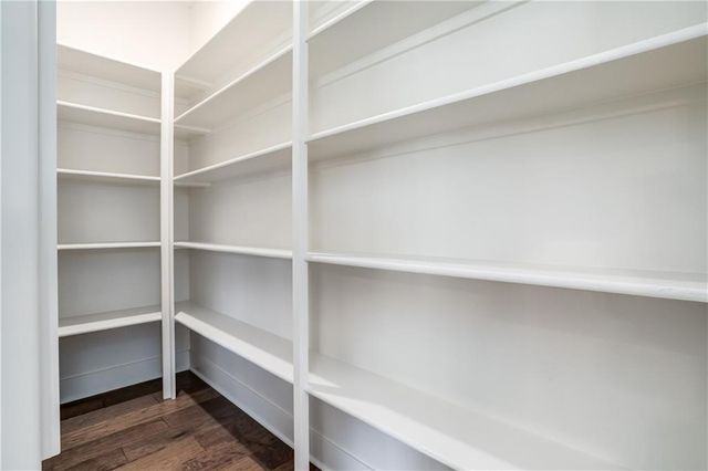28601 W 162nd Street, Gardner, KS 66030