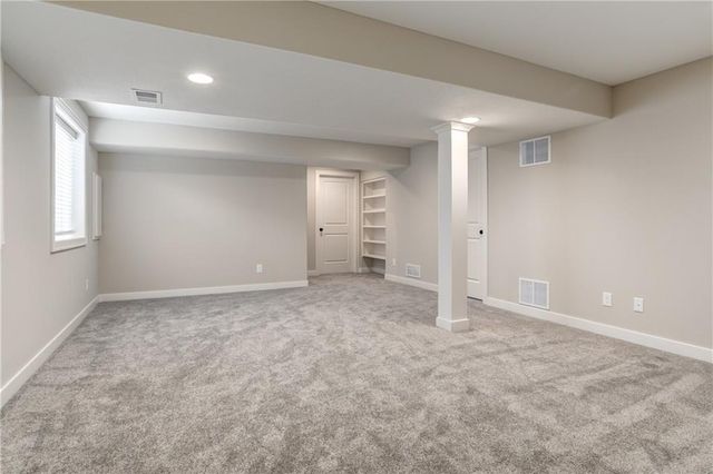 28601 W 162nd Street, Gardner, KS 66030