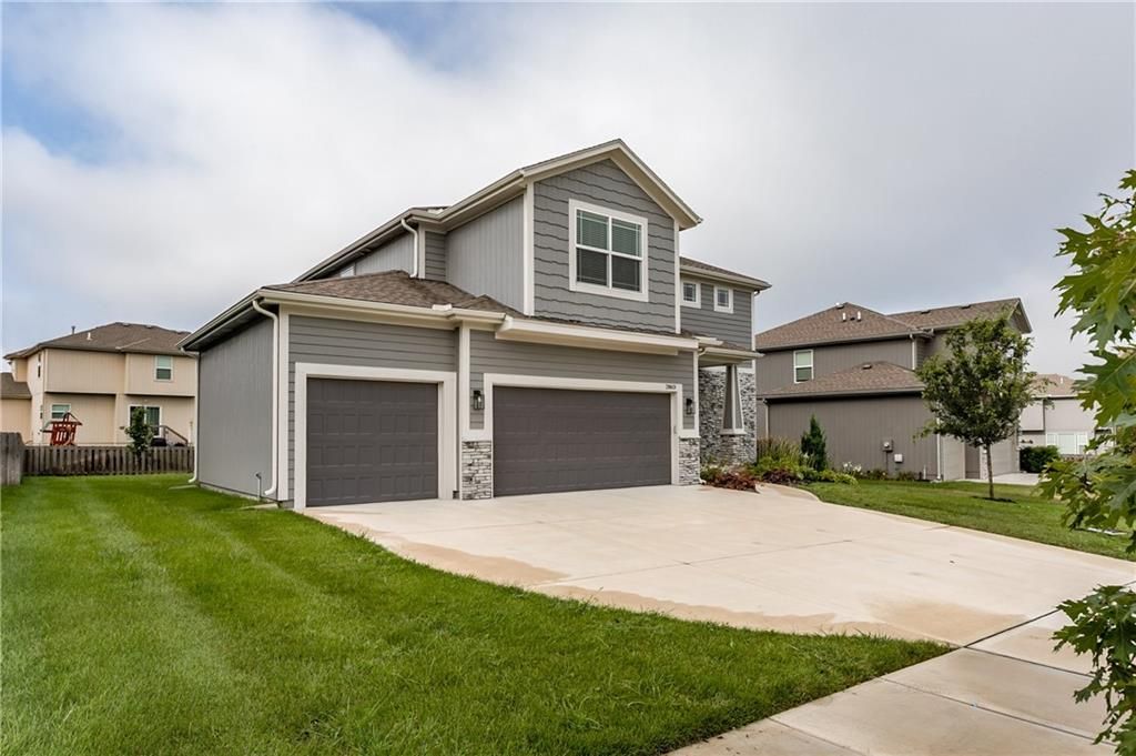28601 W 162nd Street, Gardner, KS 66030