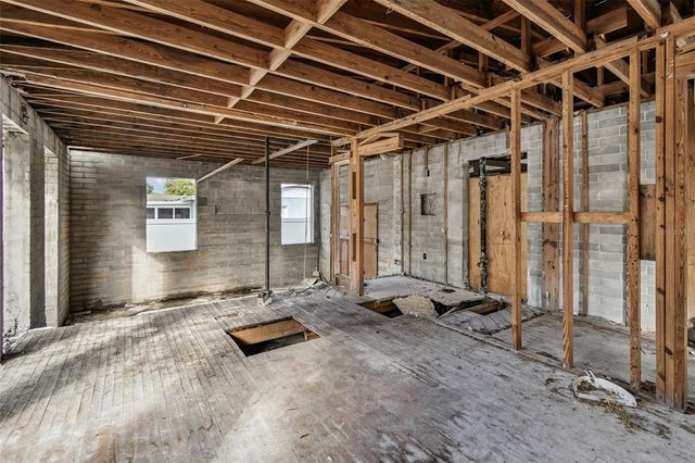 1800 PALM LANE, Orlando, FL 32803