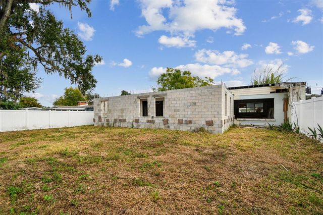 1800 PALM LANE, Orlando, FL 32803