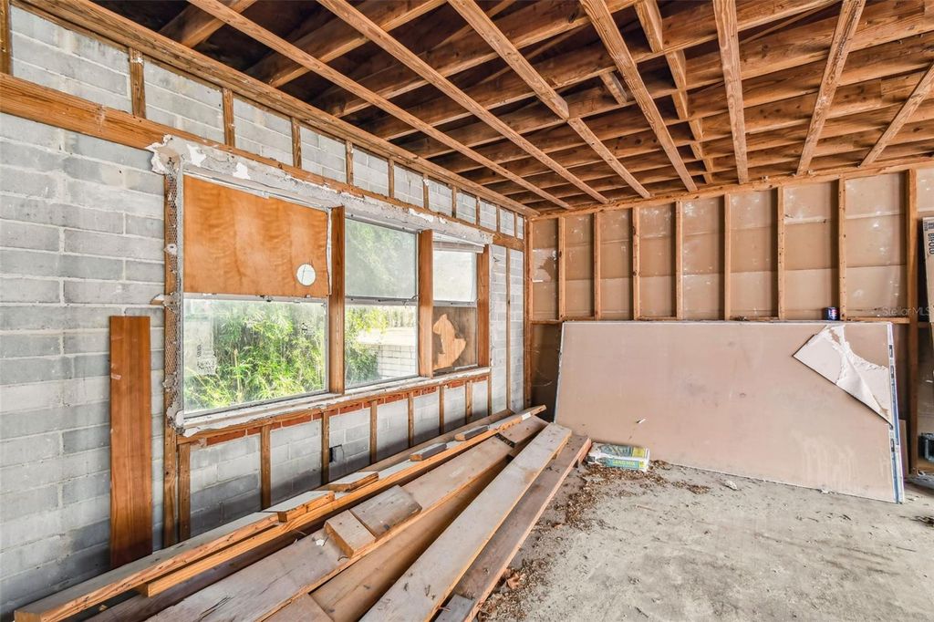 Image 12 of property listing at 1800 PALM LANE, Orlando, FL 32803