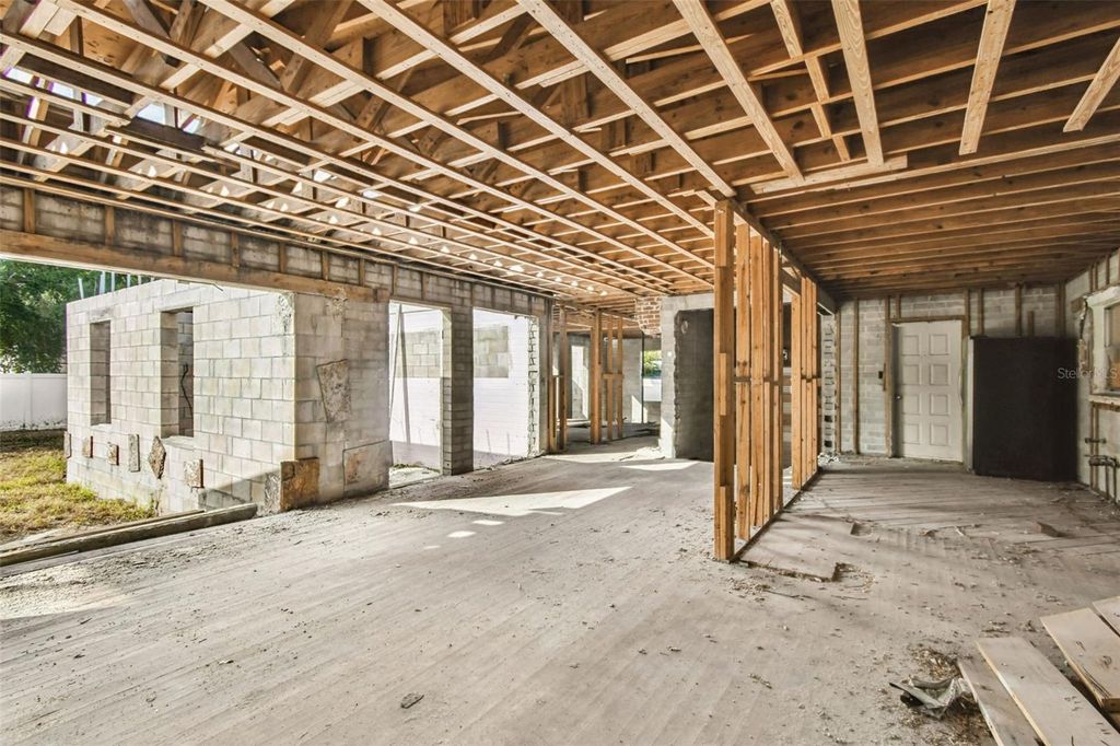 Image 13 of property listing at 1800 PALM LANE, Orlando, FL 32803