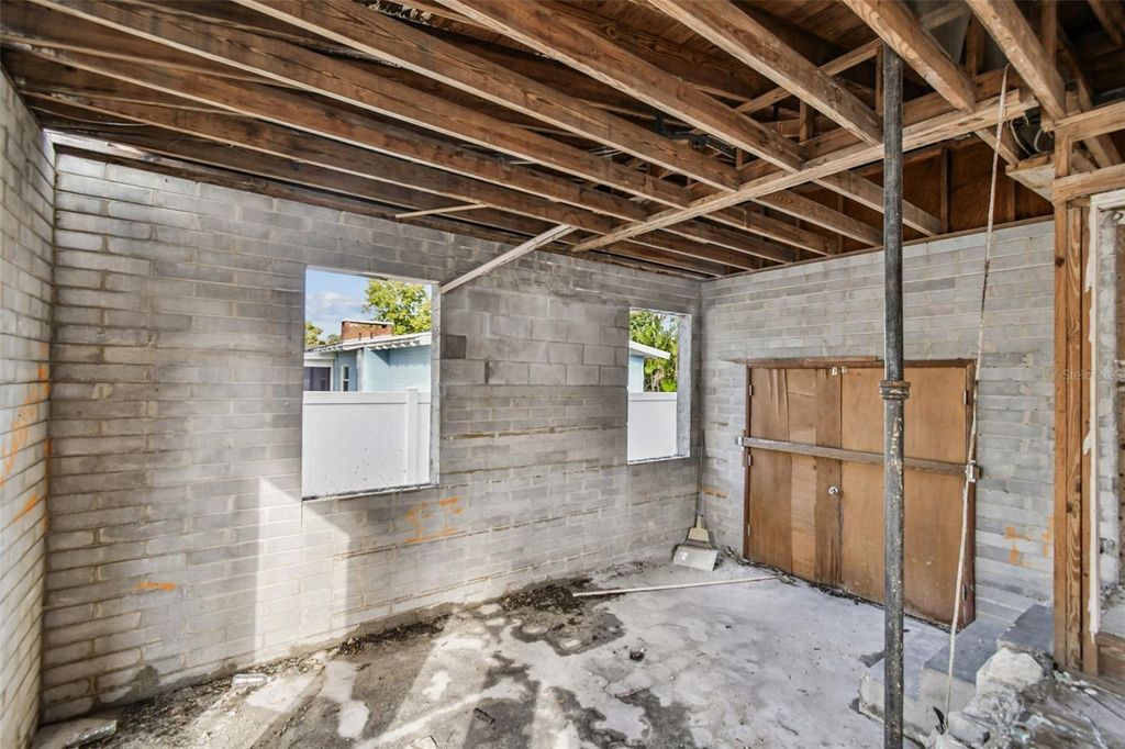 Image 19 of property listing at 1800 PALM LANE, Orlando, FL 32803