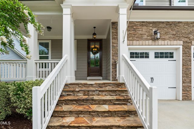828 Rambling Oaks Lane, Holly Springs, NC 27540