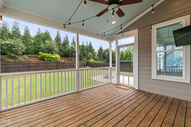 828 Rambling Oaks Lane, Holly Springs, NC 27540
