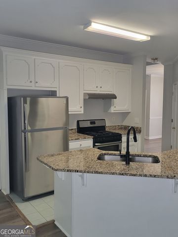 12208 Barney Court, Fayetteville, GA 30215