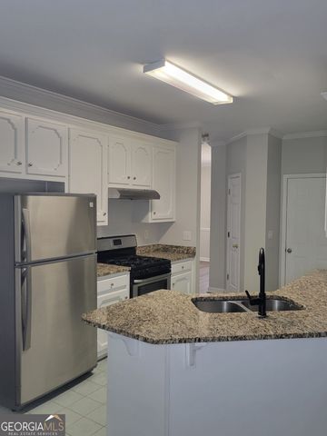 12208 Barney Court, Fayetteville, GA 30215
