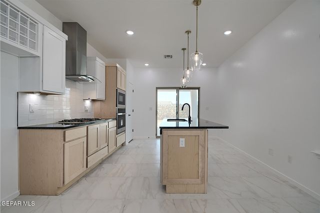 13828 Paseo De Gloria Avenue, Horizon City, TX 79928