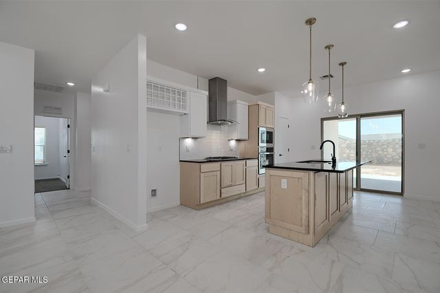 13828 Paseo De Gloria Avenue, Horizon City, TX 79928