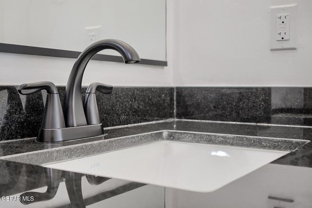 13828 Paseo De Gloria Avenue, Horizon City, TX 79928