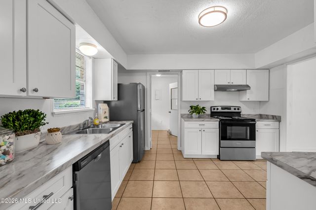 2505 Shady Lane, Biloxi, MS 39531