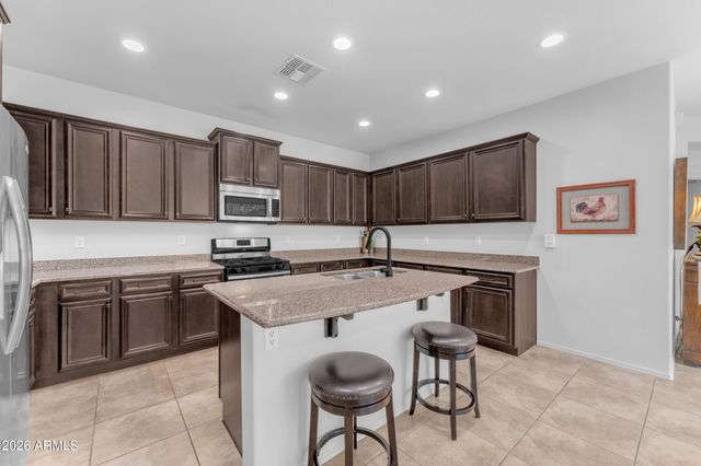 3548 S WREN Drive, Gilbert, AZ 85297