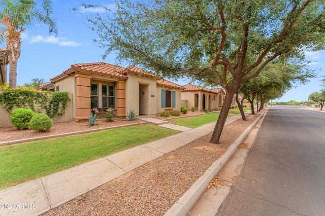 3548 S WREN Drive, Gilbert, AZ 85297