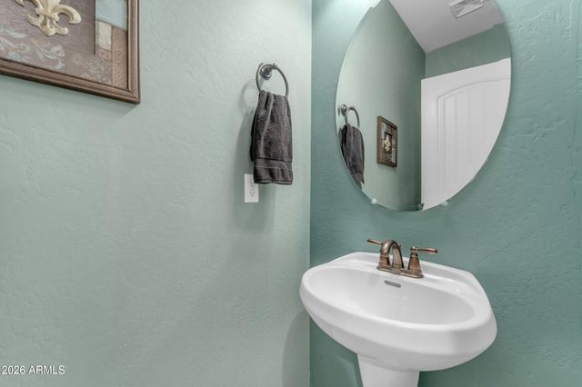 3548 S WREN Drive, Gilbert, AZ 85297
