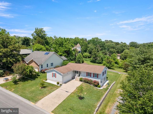 422 W COURT ST, Woodstock, VA 22664
