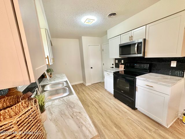 7760 Deerfield Cove, Southaven, MS 38671